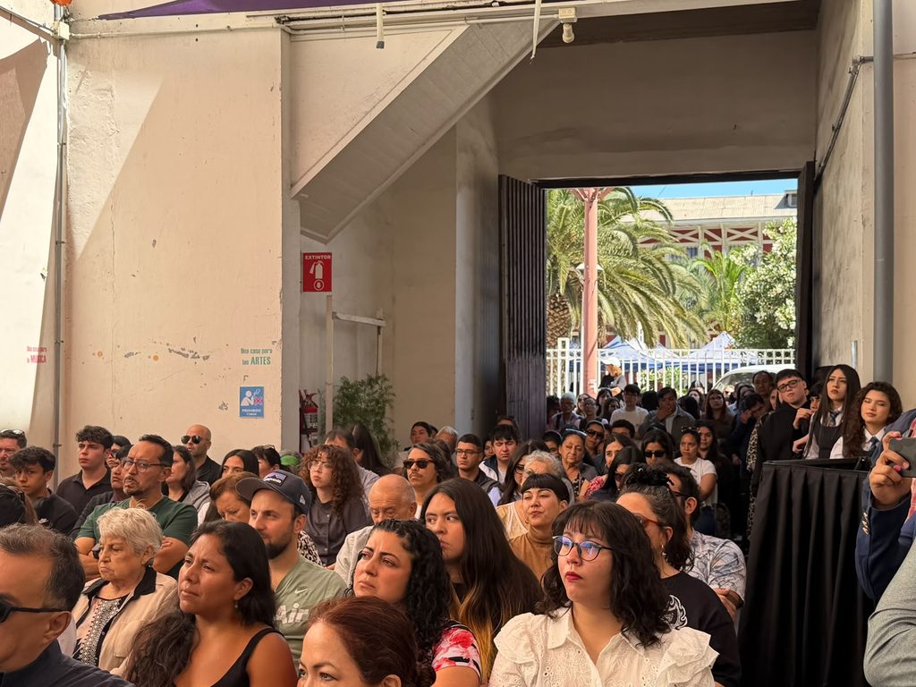 Estudiantes de Antofagasta exponen sus obras de arte inspiradas en el territorio en la muestra MATERIA