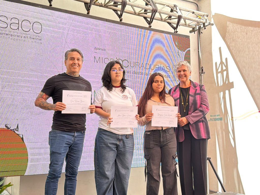 Estudiantes de Antofagasta exponen sus obras de arte inspiradas en el territorio en la muestra MATERIA