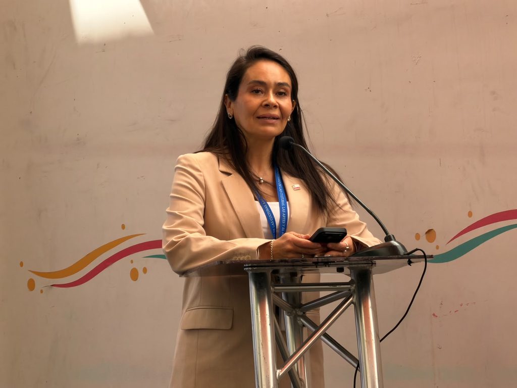 Estudiantes de Antofagasta exponen sus obras de arte inspiradas en el territorio en la muestra MATERIA