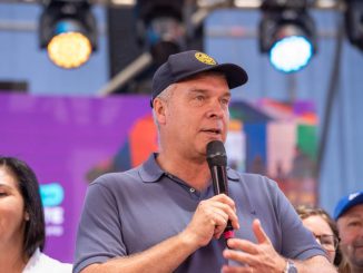 Familias disfrutando de actividades recreativas y educativas en el evento Los Niños son Nuestro Norte 2026 en Antofagasta