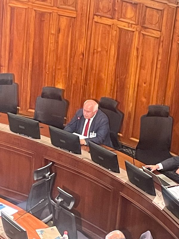 Discusión en el Congreso sobre los recortes presupuestarios para las regiones en 2027