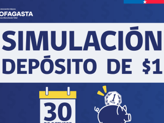 Funcionarios educacionales revisando datos bancarios para simulación de pago de SLEP Antofagasta