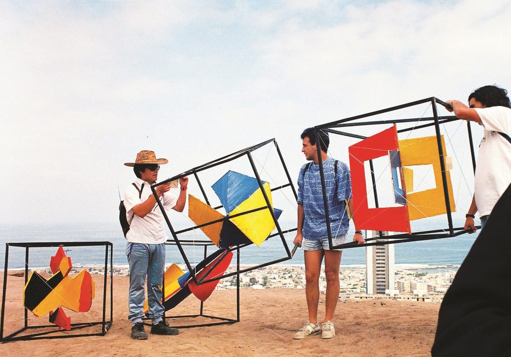 UN NUEVO LIBRO RESCATA MÁS DE 30 AÑOS DE ENSEÑANZA DE LA ARQUITECTURA EN EL DESIERTO DE ATACAMA Libro Taller Inicio que documenta la enseñanza de la arquitectura en el desierto de Atacama